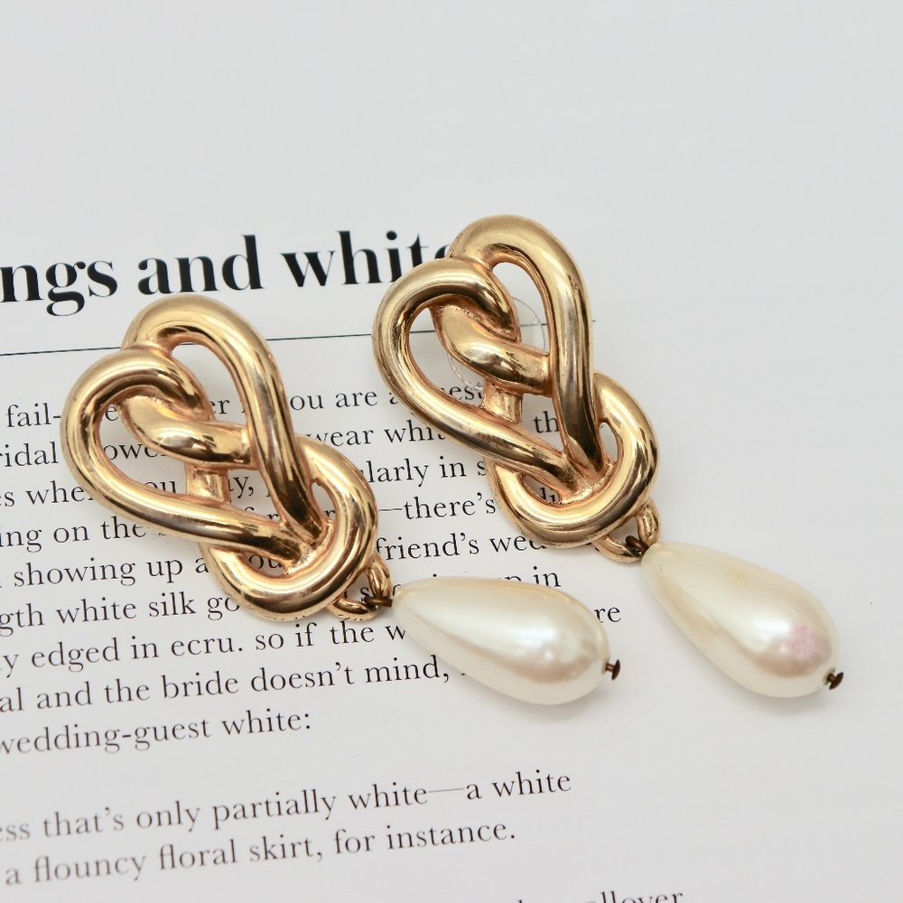 Vintage ©TAT Gold Heart Infinity Drop w. Pearl - Picture 1 of 7